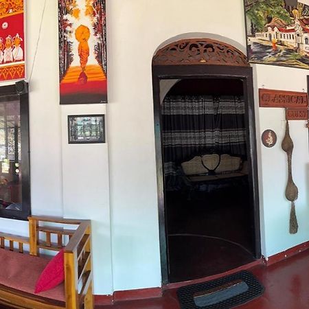 Lake Classical Guest House キャンディー エクステリア 写真
