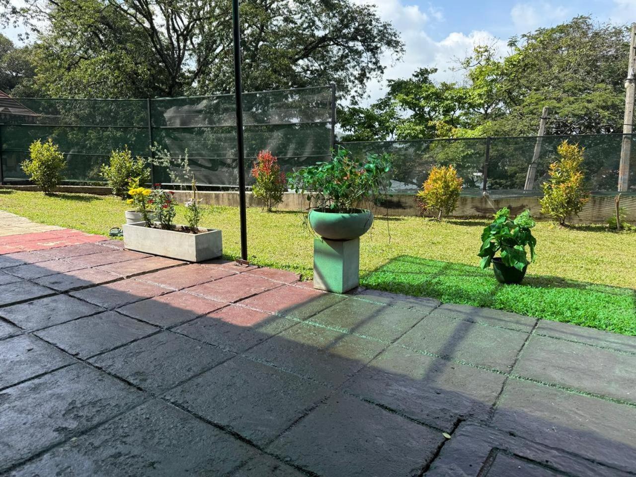 Lake Classical Guest House キャンディー エクステリア 写真