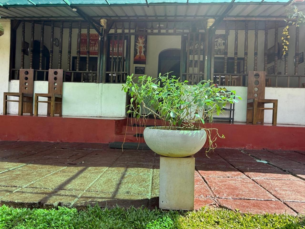 Lake Classical Guest House キャンディー エクステリア 写真